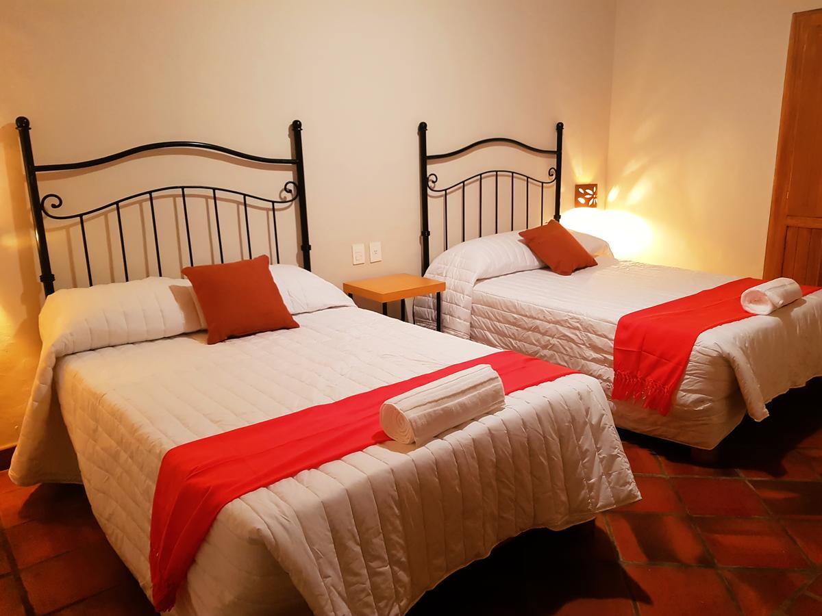 Puerta San Pedro Hotel ทลาคิวปาก ภายนอก รูปภาพ