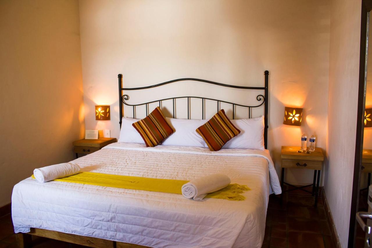 Puerta San Pedro Hotel ทลาคิวปาก ภายนอก รูปภาพ
