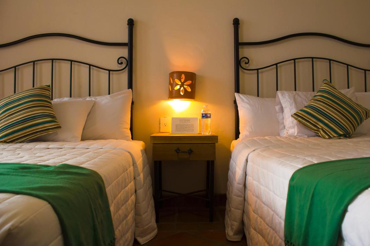 Puerta San Pedro Hotel ทลาคิวปาก ภายนอก รูปภาพ